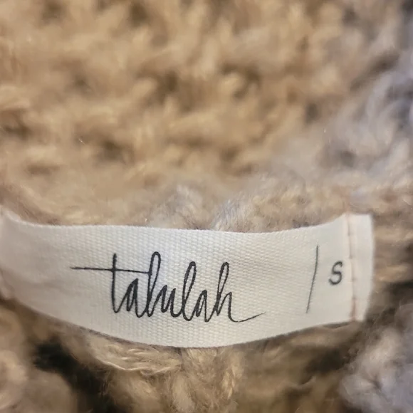 TALULAH Taupe Knit Poncho - Picture 2 of 2